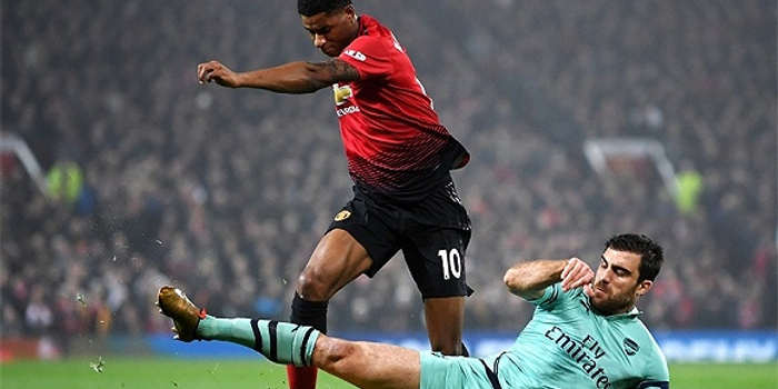 爱游戏娱乐 -包含CBA常规赛倒计时，阿森纳今晨豪取连胜，细节引发关注，引发热议，更衣室氛围转暖的词条