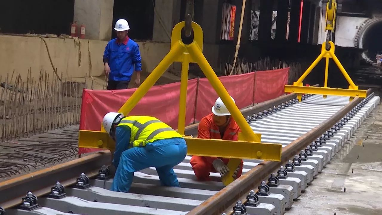 爱游戏体育官方网站 -包含社区盾倒计时；芝加哥公牛冲刺阶段迎来里程碑；细节引发关注；态度坚定；训练强度明显提升的词条